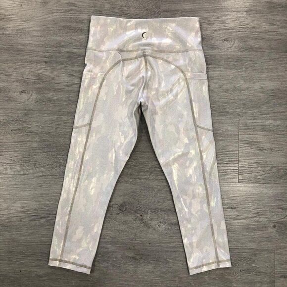 Zyia Active Silver Camo Metallic Pocket Light N Tight Hi-Rise Capri 20” Size 4 - Picture 5 of 10